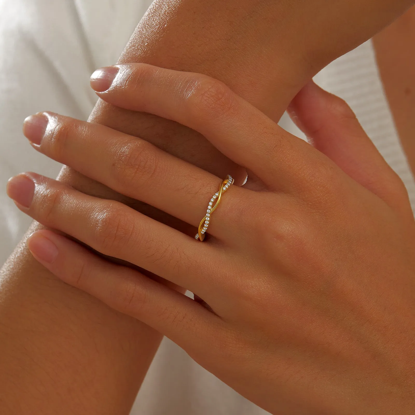 0.52 CTW Twist Wedding Band R0211CLP05