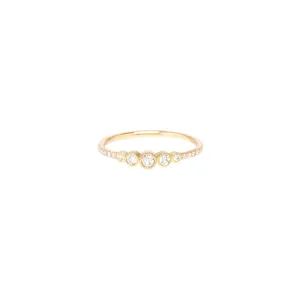 14k 5 Graduated Diamond Bezel & Pavé Diamond Band Ring