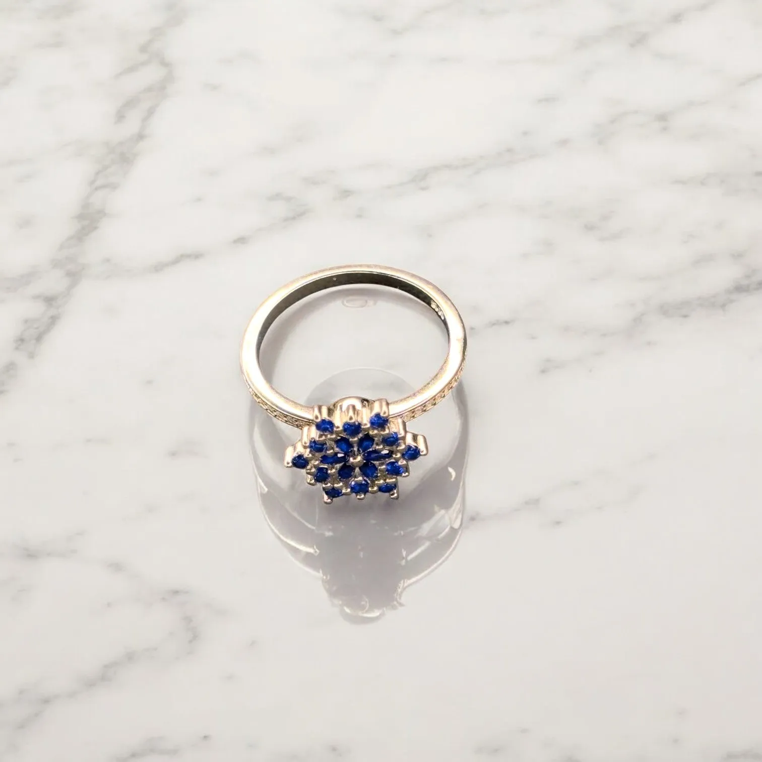 Beautiful 925 silver fan ring