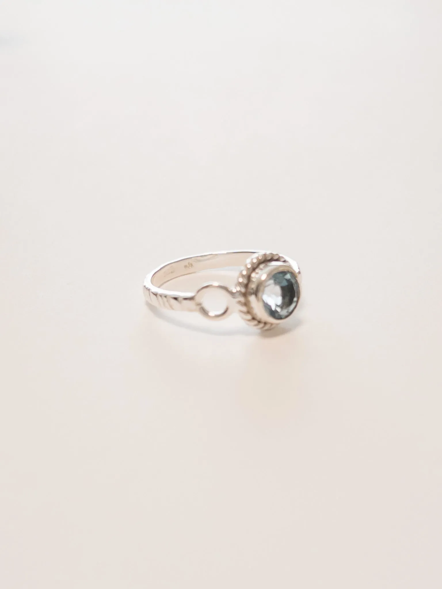 Bravin Blue Topaz nh Ring -Sterling Silver