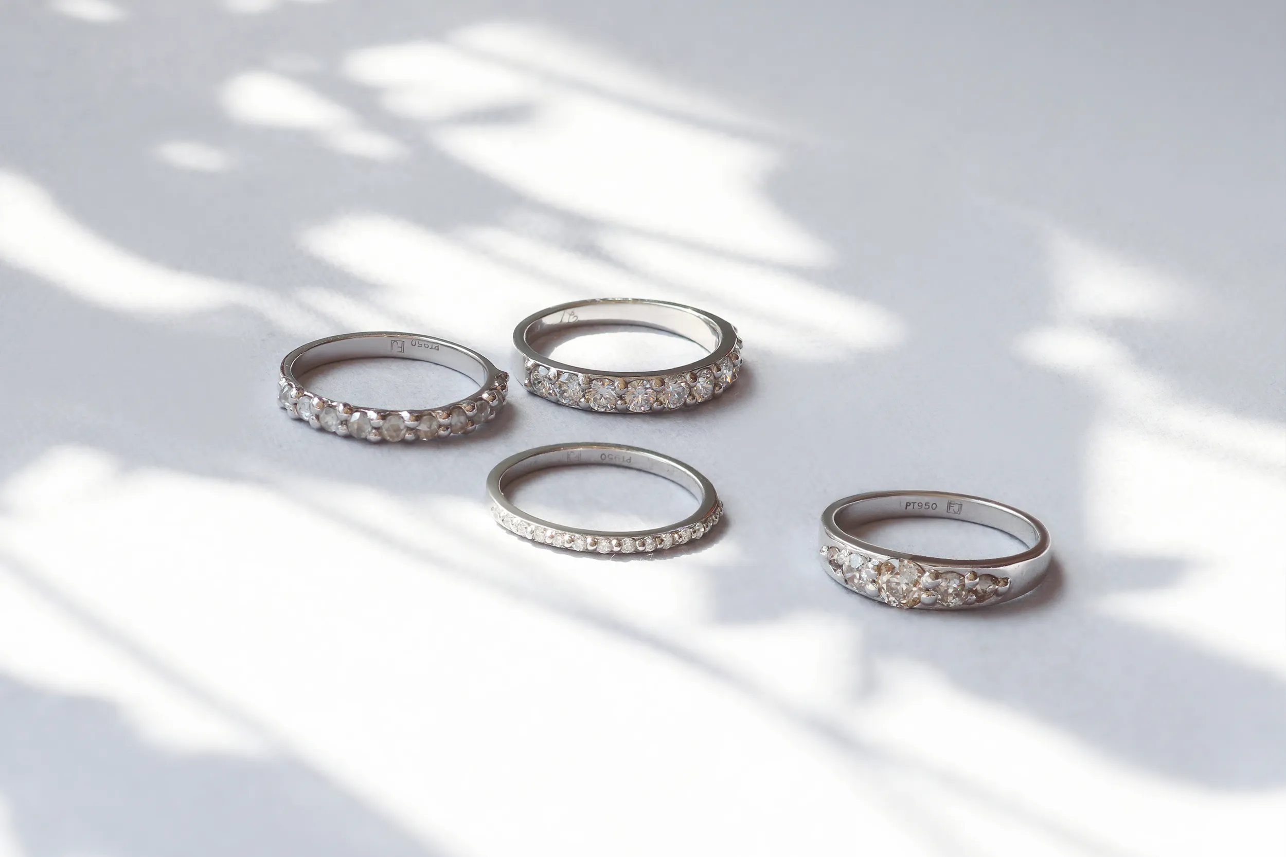 Dew / 1.3mm Round White Diamond Ring