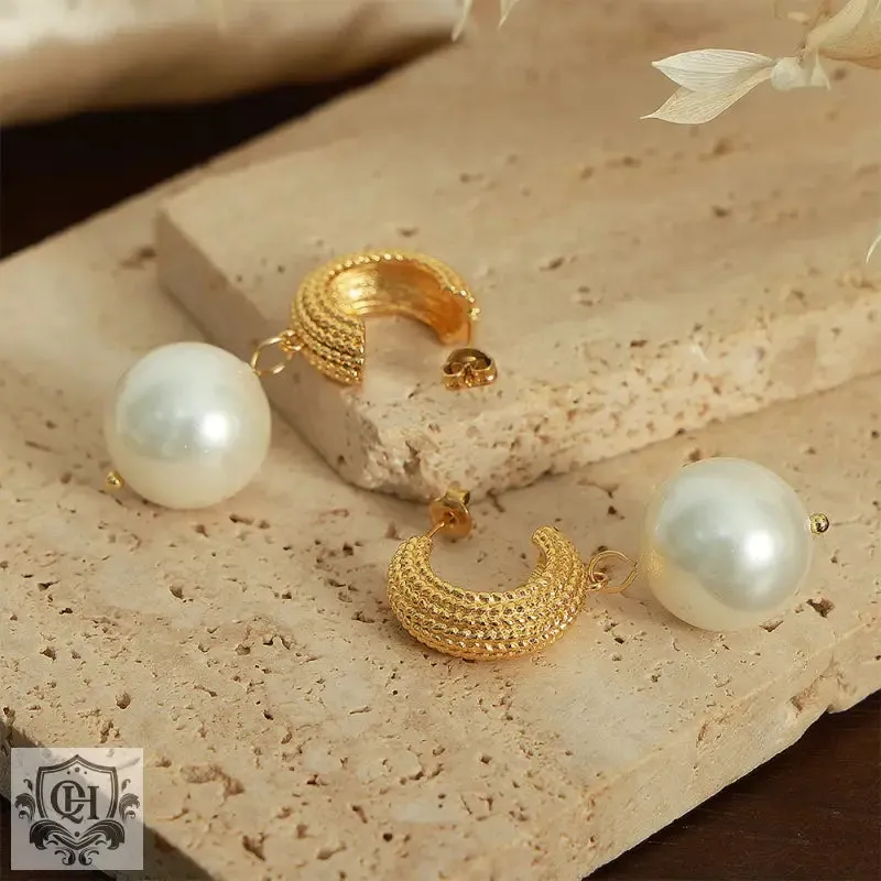 Elegant 18K Gold Pearl Earrings