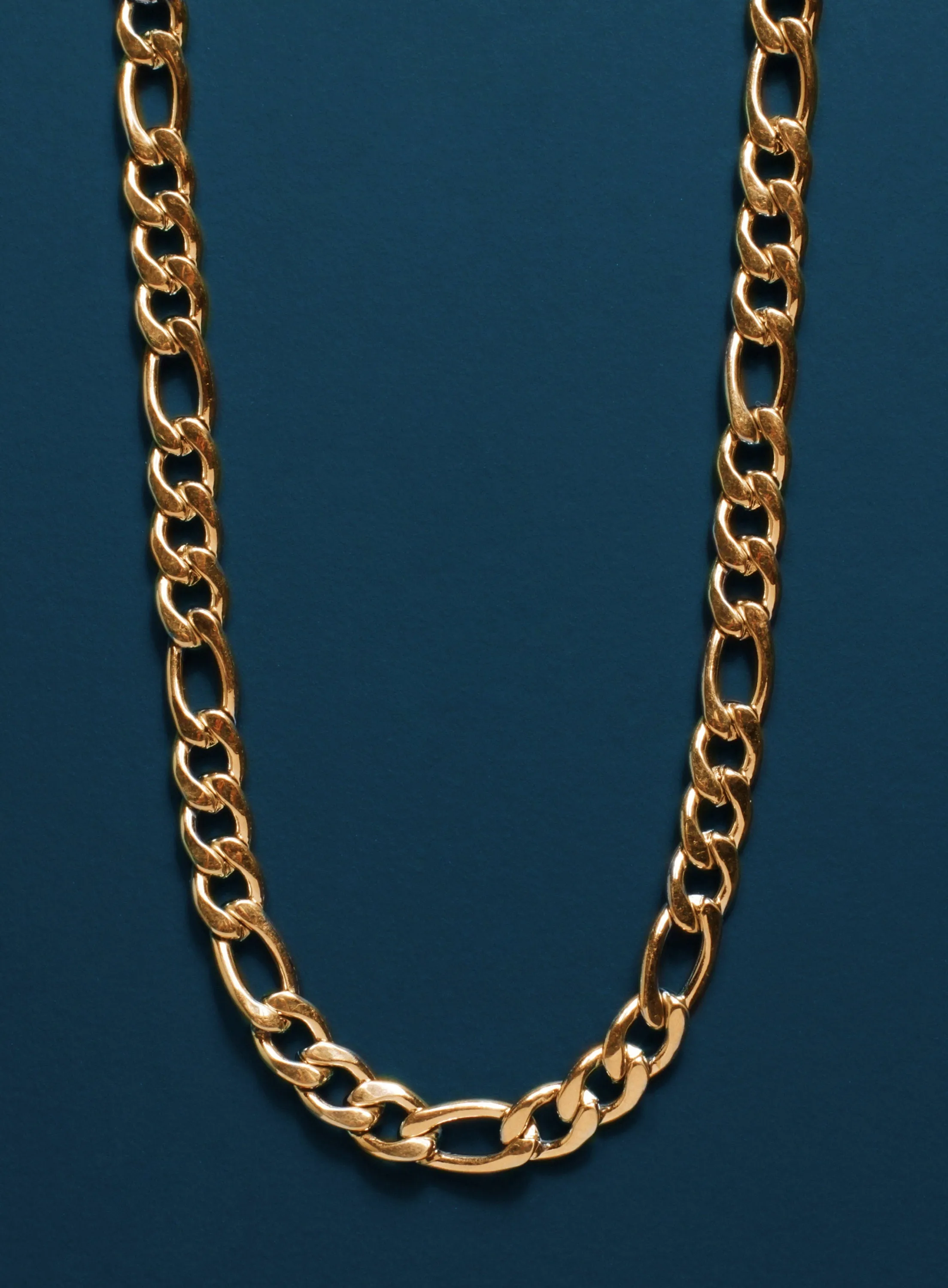 Gold Figaro Chainb 7mm thick chain for men