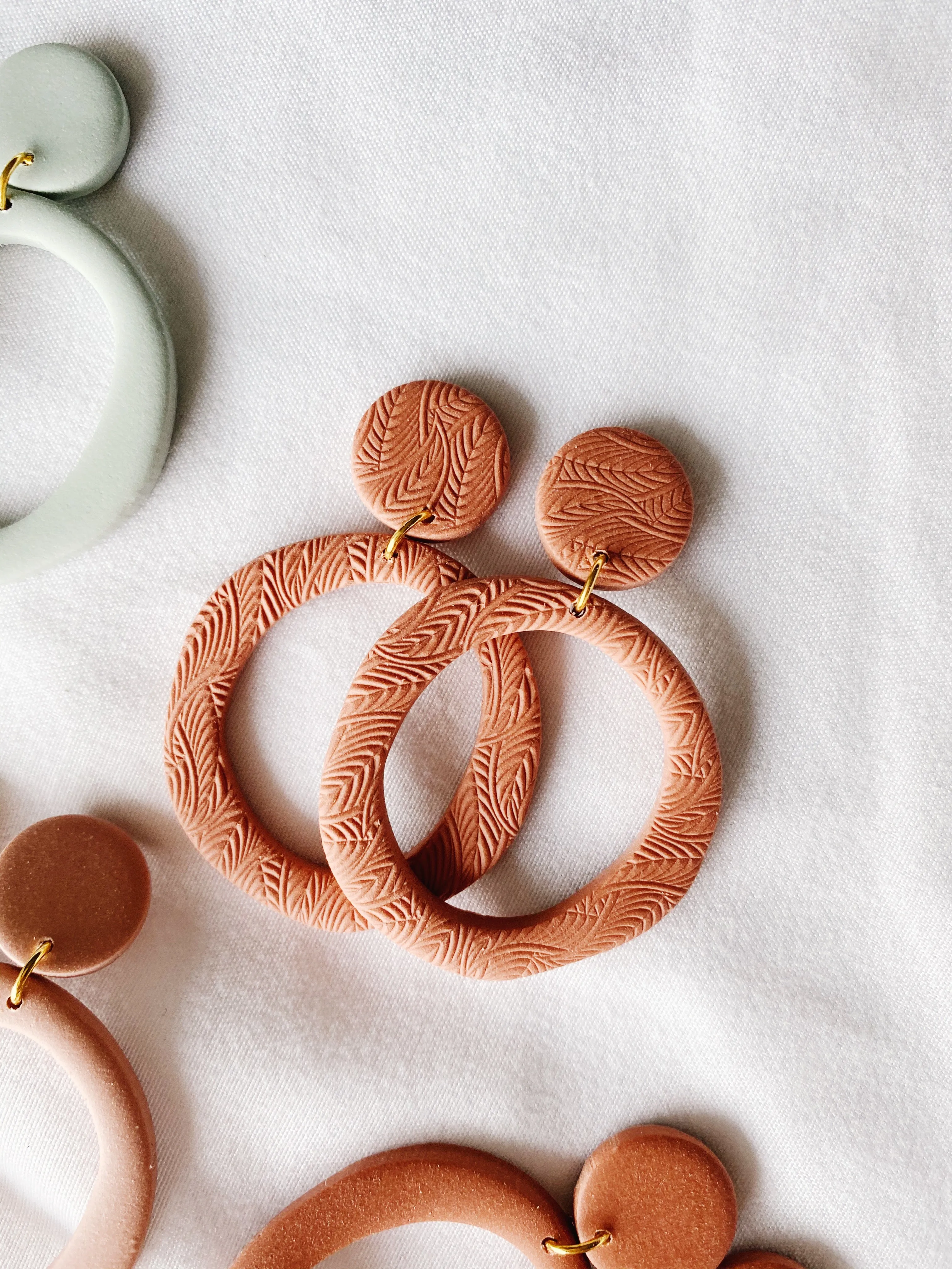 Ivy | Classic Spring