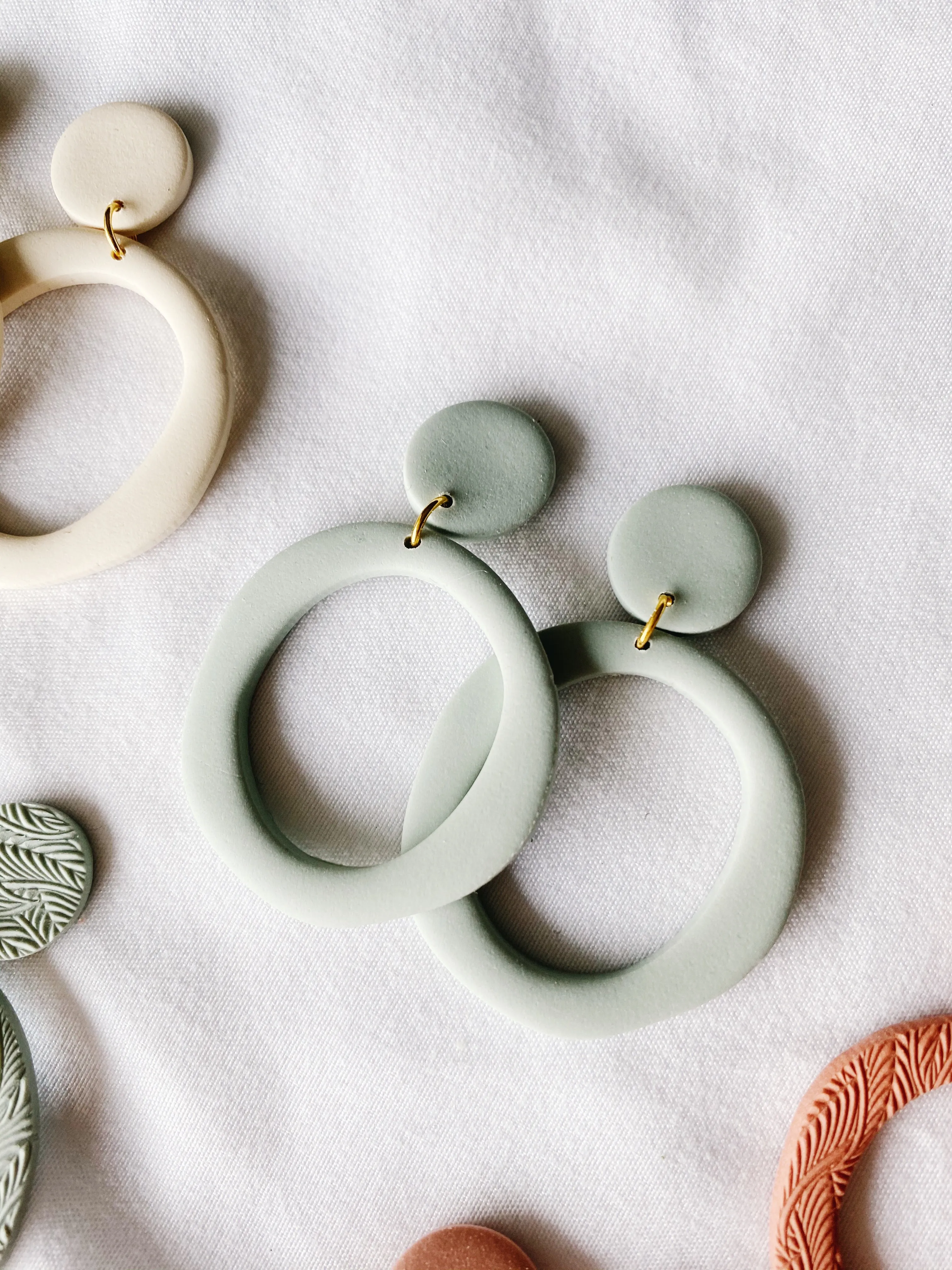 Ivy | Classic Spring