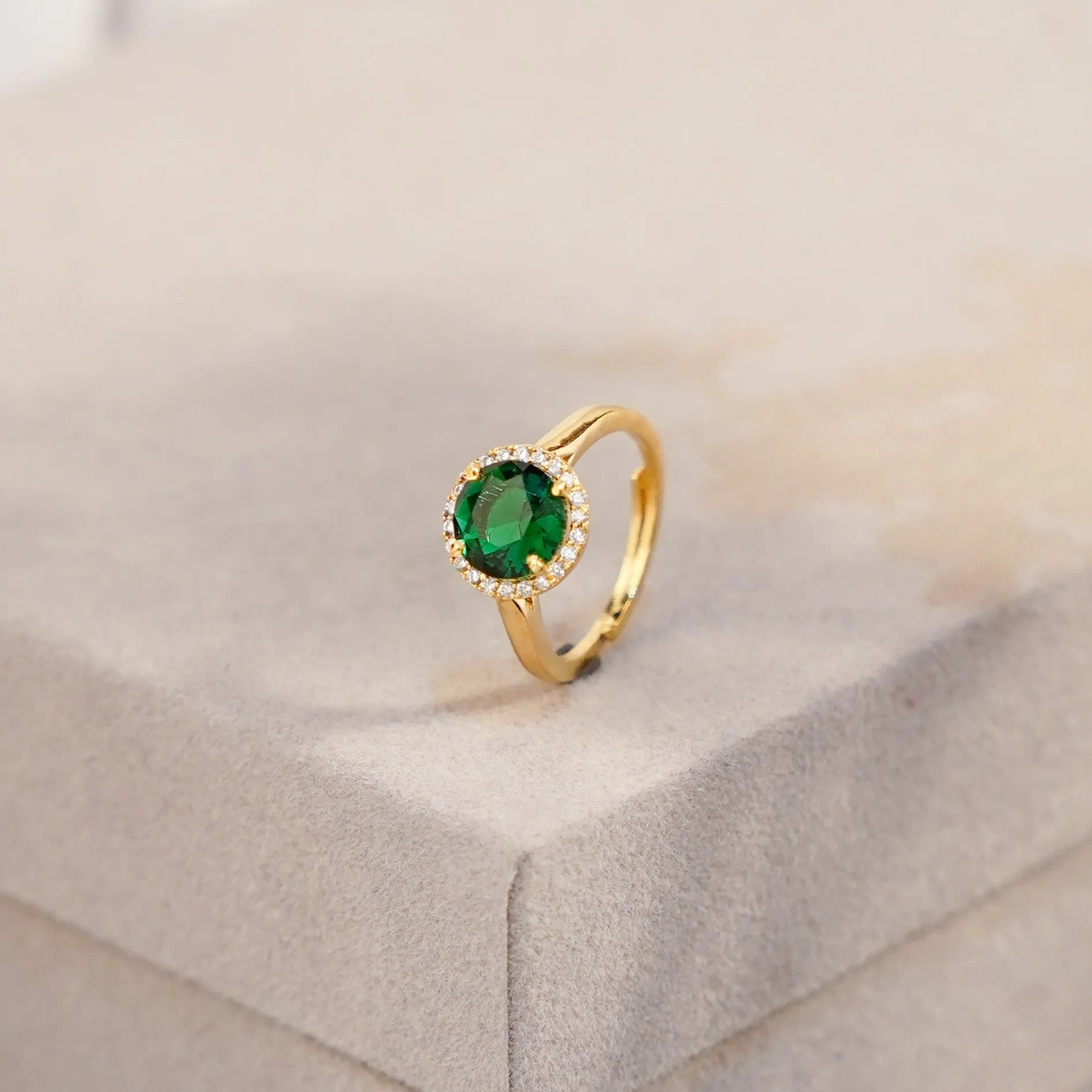 Jivika Emarald 18K Gold Plated Ring