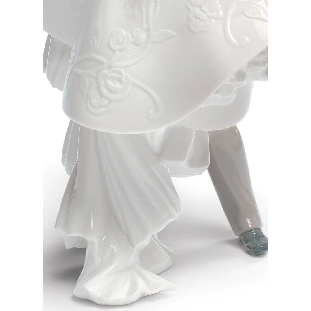 Lladro The Happiest Day Couple Figurine Type 357
