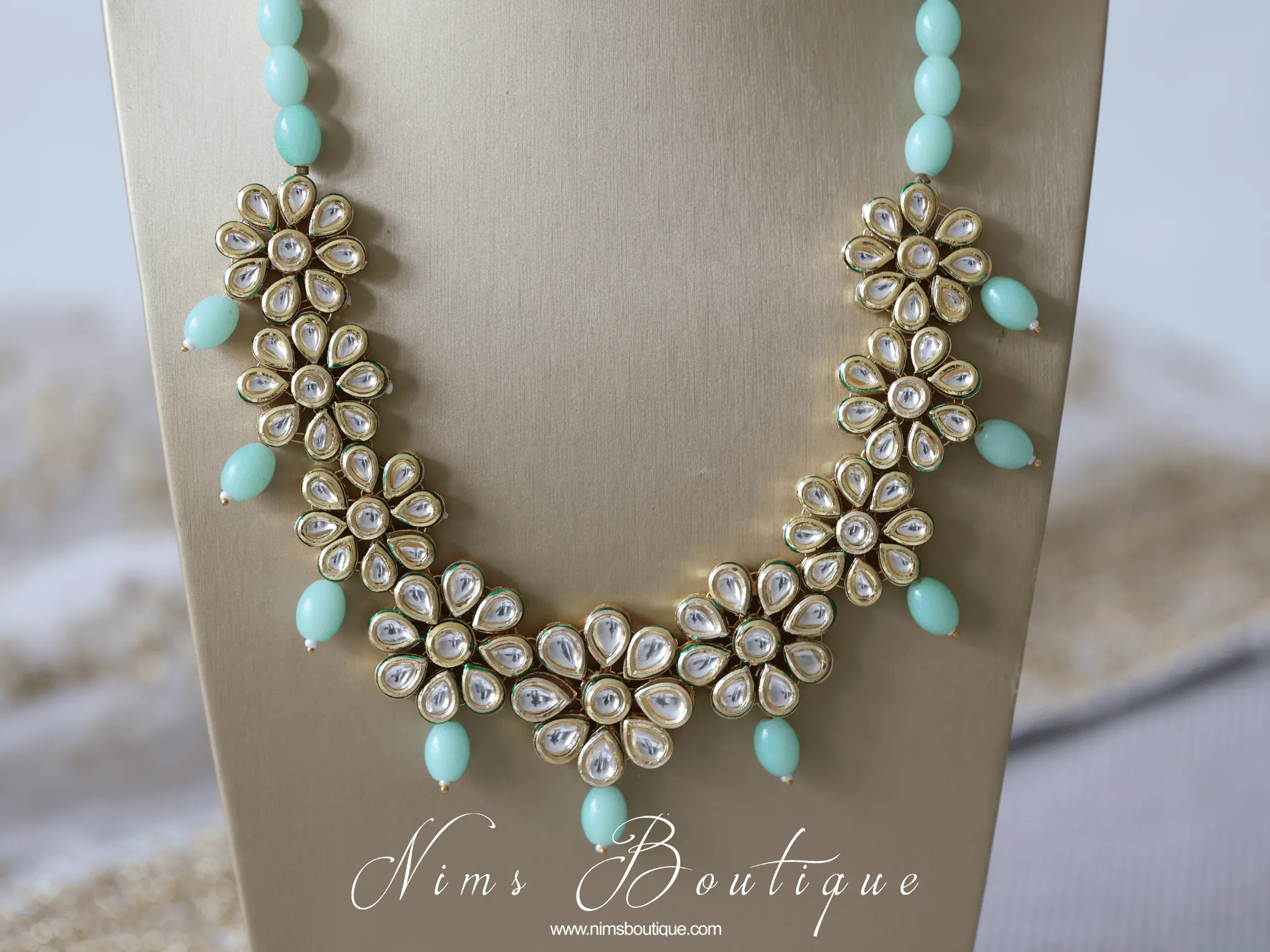 Shabana Kundan & Mint Jewellery Set