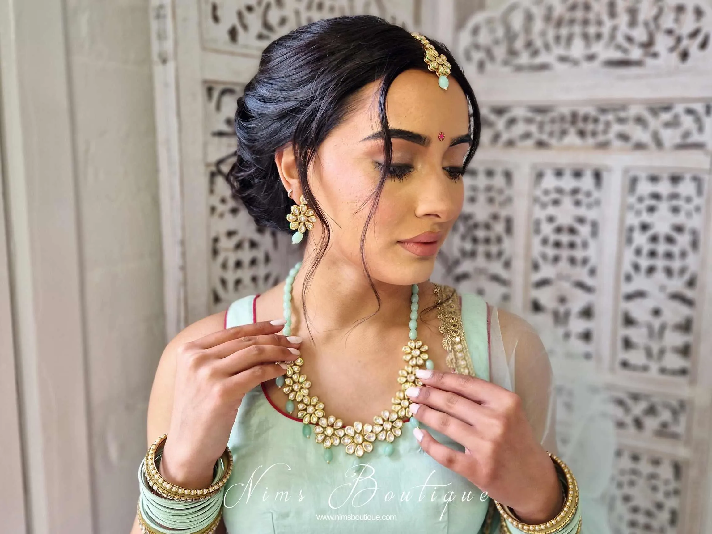 Shabana Kundan & Mint Jewellery Set