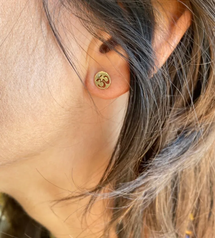 Signature ©️Goddess Earrings || Classic OM
