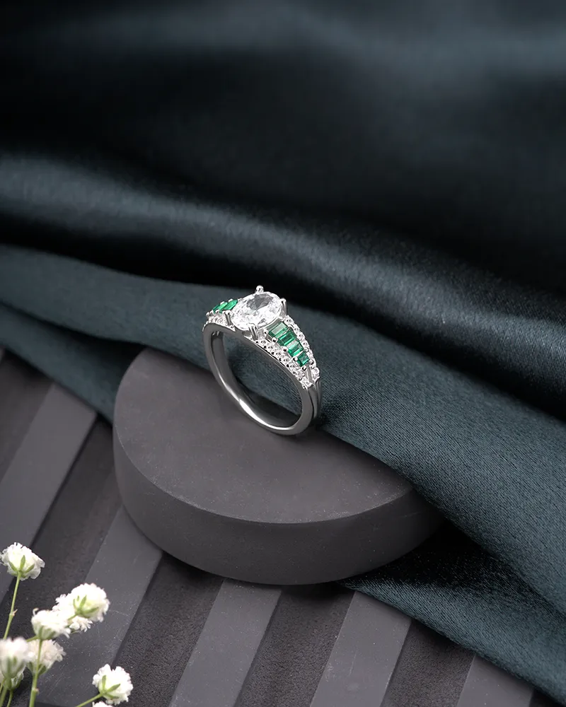 Silver - Elegant Design Ring