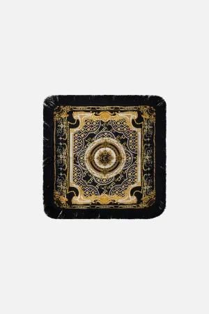 SMALL SQUARE CUSHION TETHER ME NOT