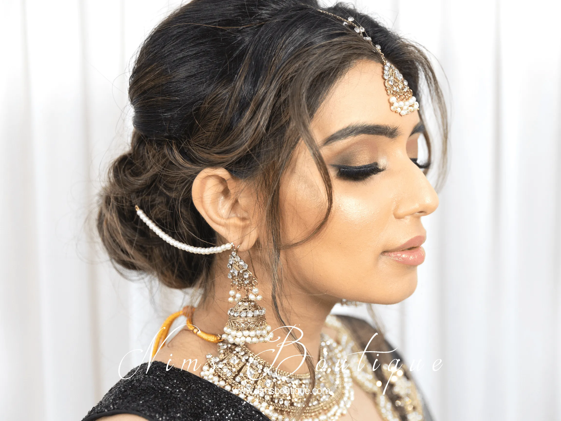Tamannah Royal Pearl Earrings & Tikka Set