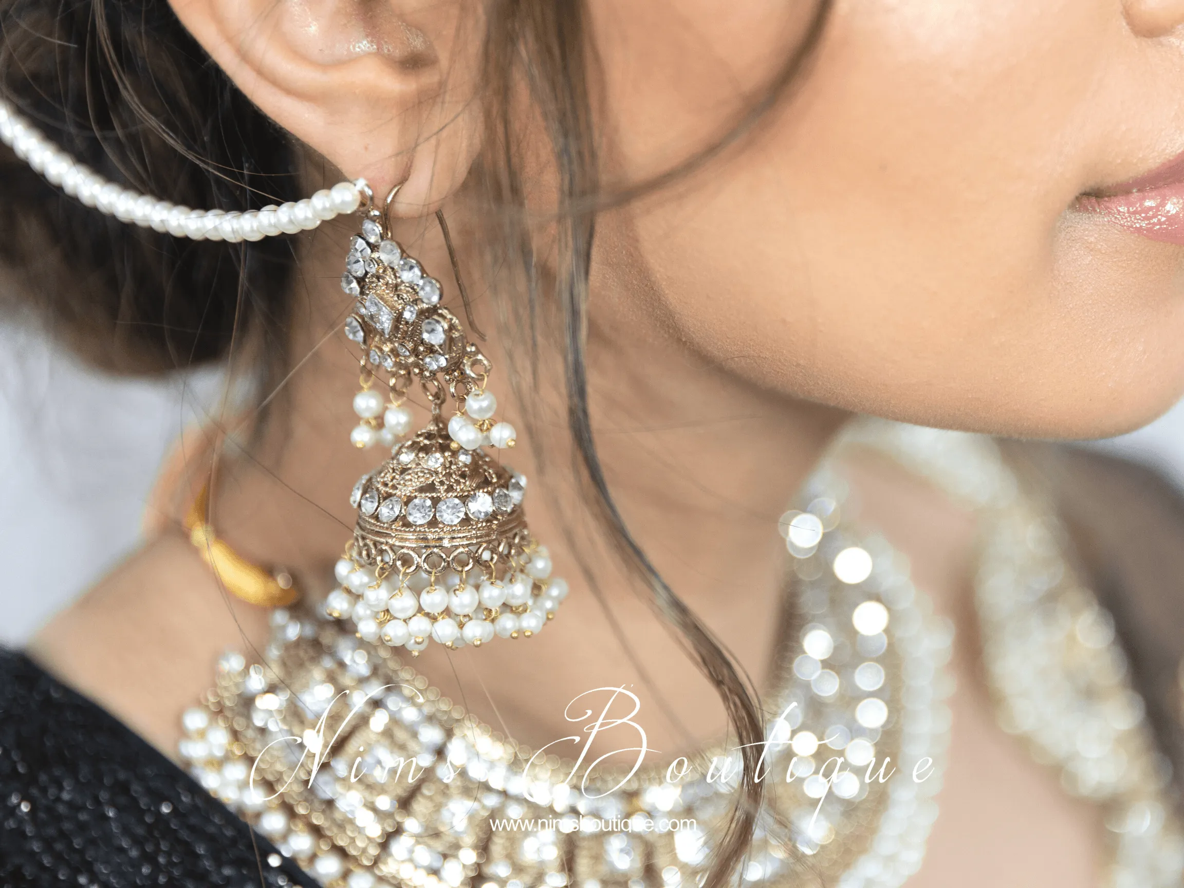 Tamannah Royal Pearl Earrings & Tikka Set