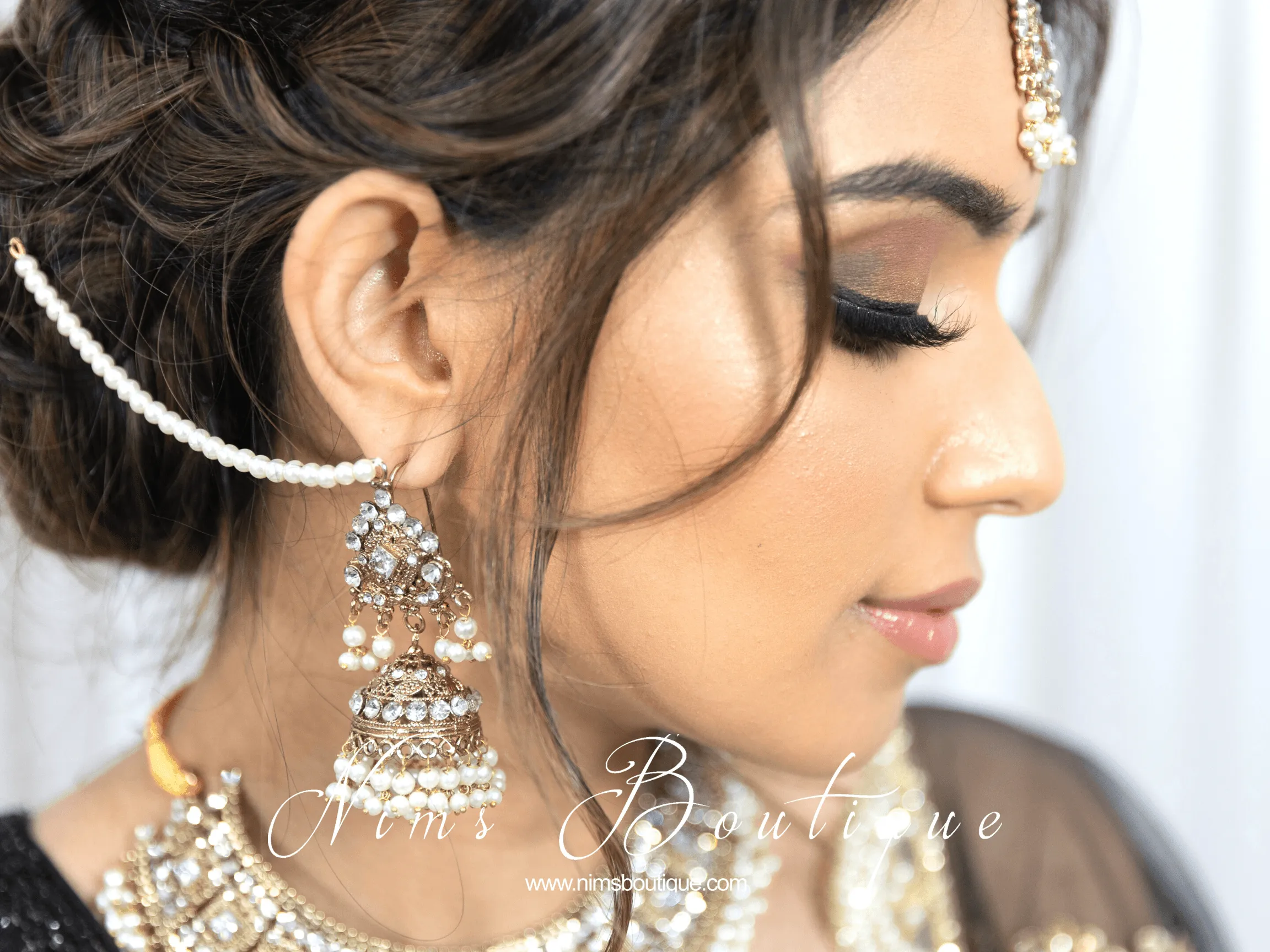 Tamannah Royal Pearl Earrings & Tikka Set