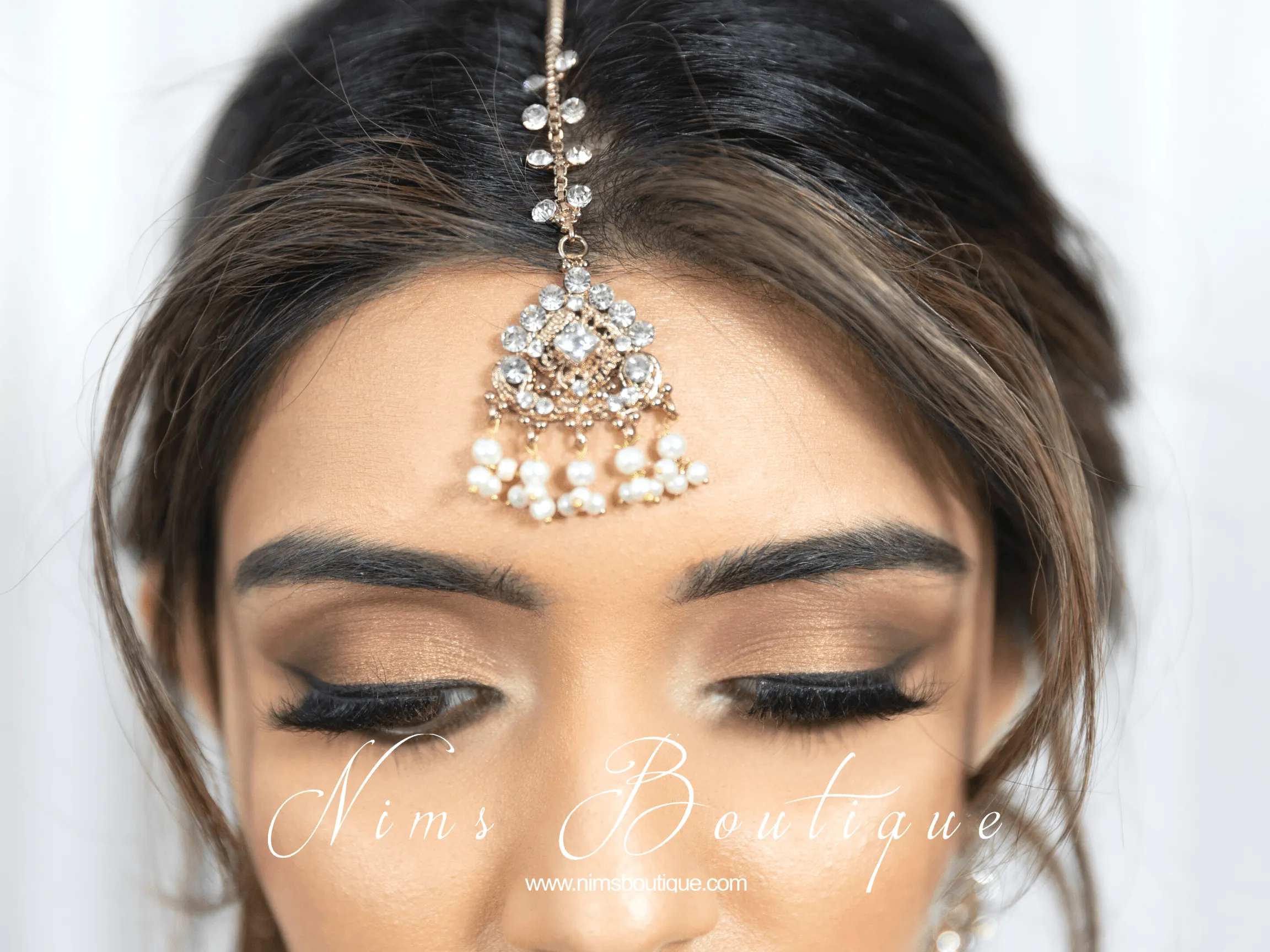 Tamannah Royal Pearl Earrings & Tikka Set