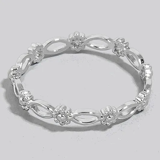 ZADIE SILVER FLOWER RING
